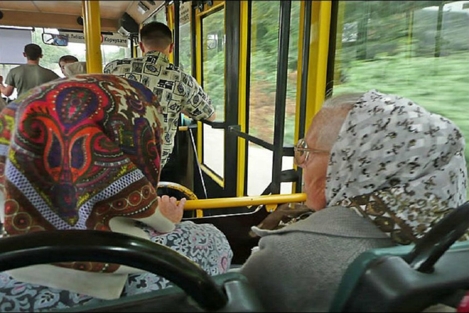 Пенсионер бабай автобуста танышкан әбекәйне эзли
