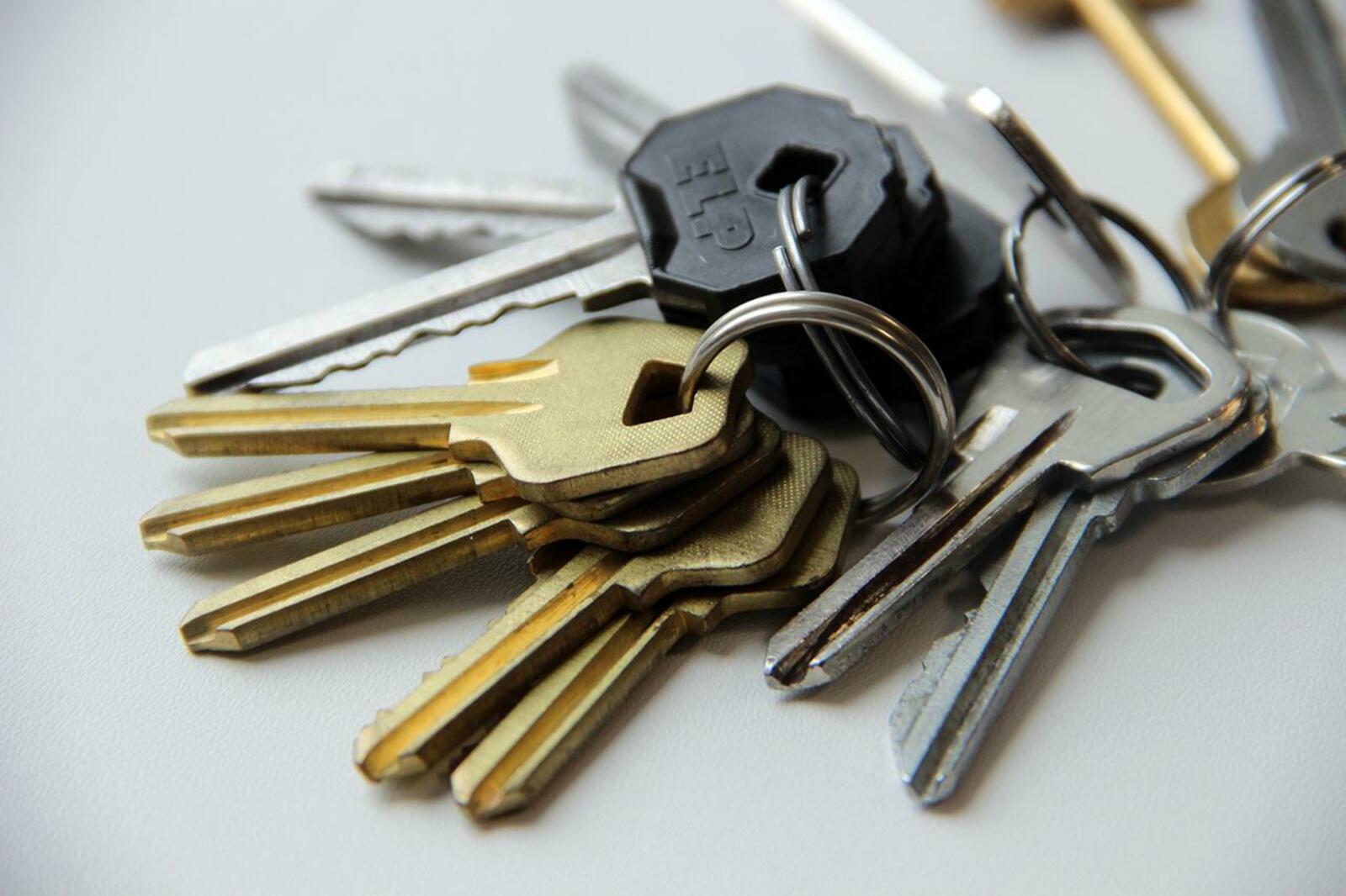 "Иртә таңнан бианай кычкыра..."