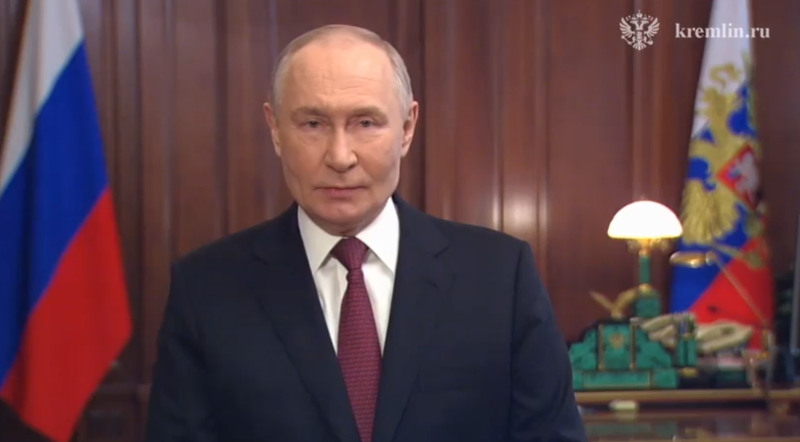 Владимир Путин русиялеләрне Ватанны саклаучылар көне белән тәбрикләде