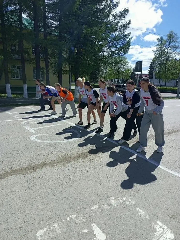 Бәйрәм рухы белән йөгерделәр