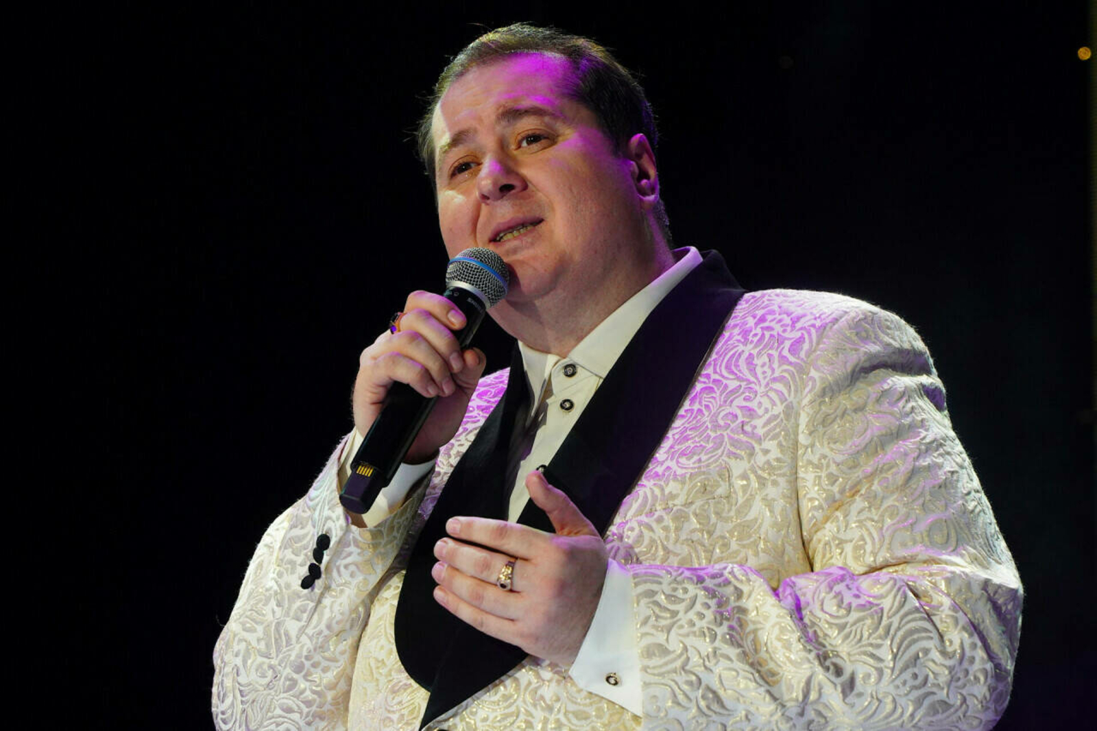 "Үземне кулга алдым"