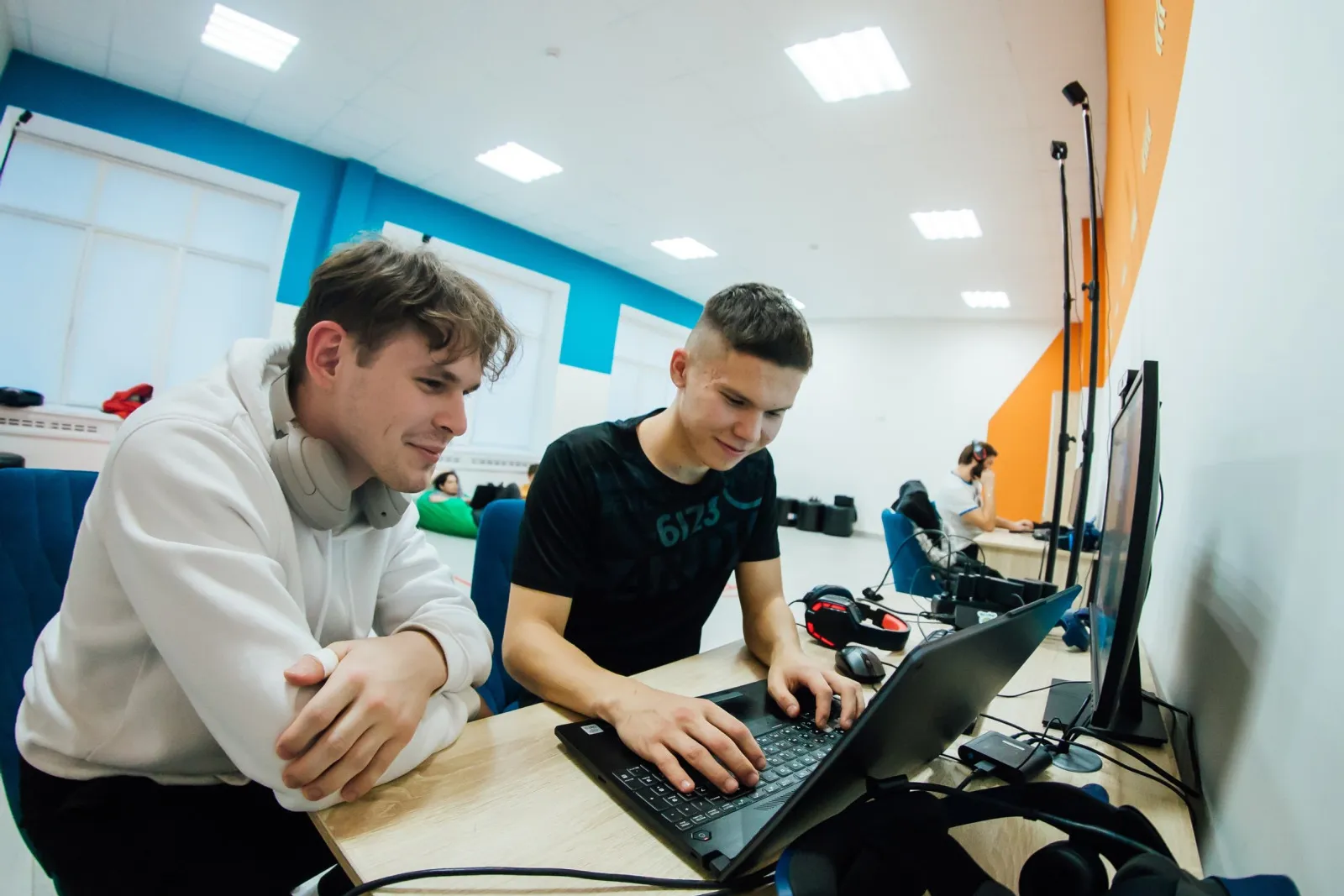 Фәнни брендны уңышлы алга этәрүнең формуласы нинди?