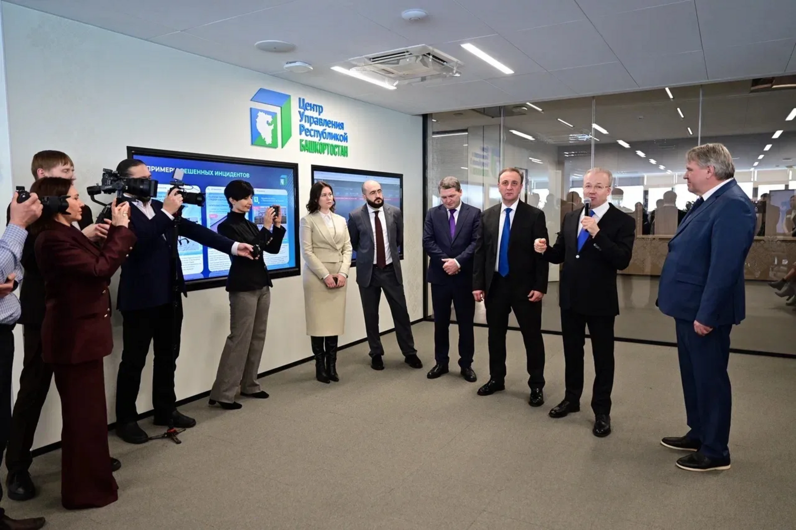 Абхазия Премьер-министры ЦУР эше белән танышты