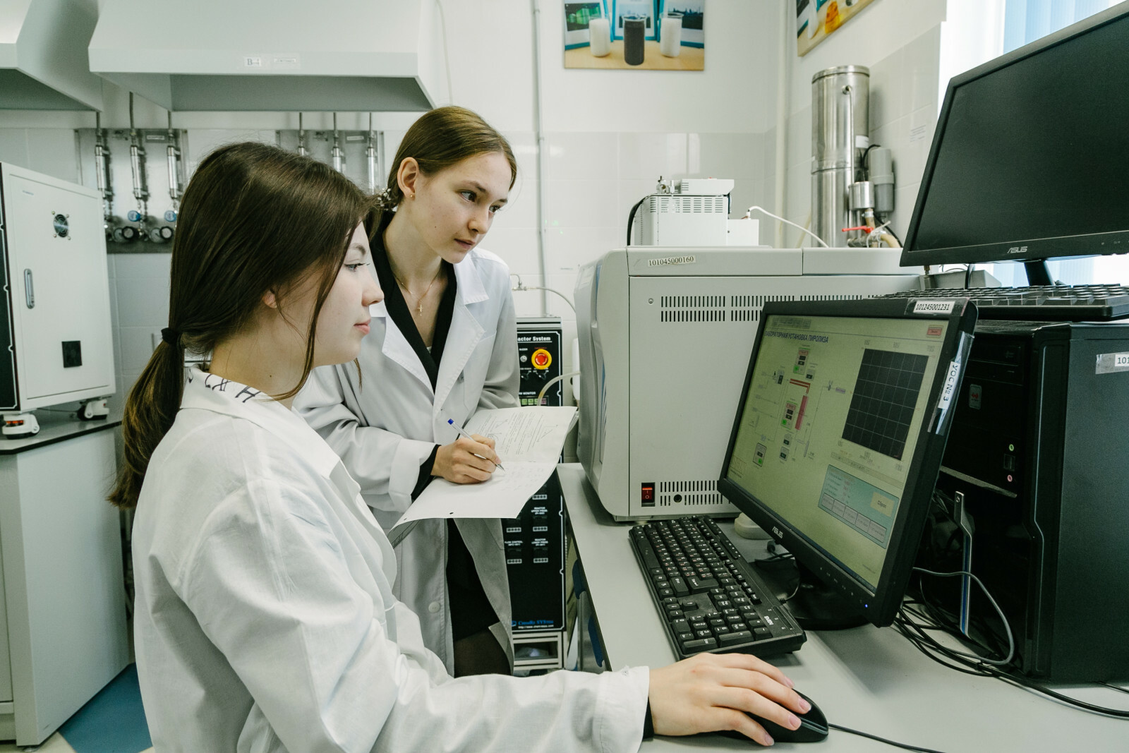 Фәнни мәктәпләр булдырылды