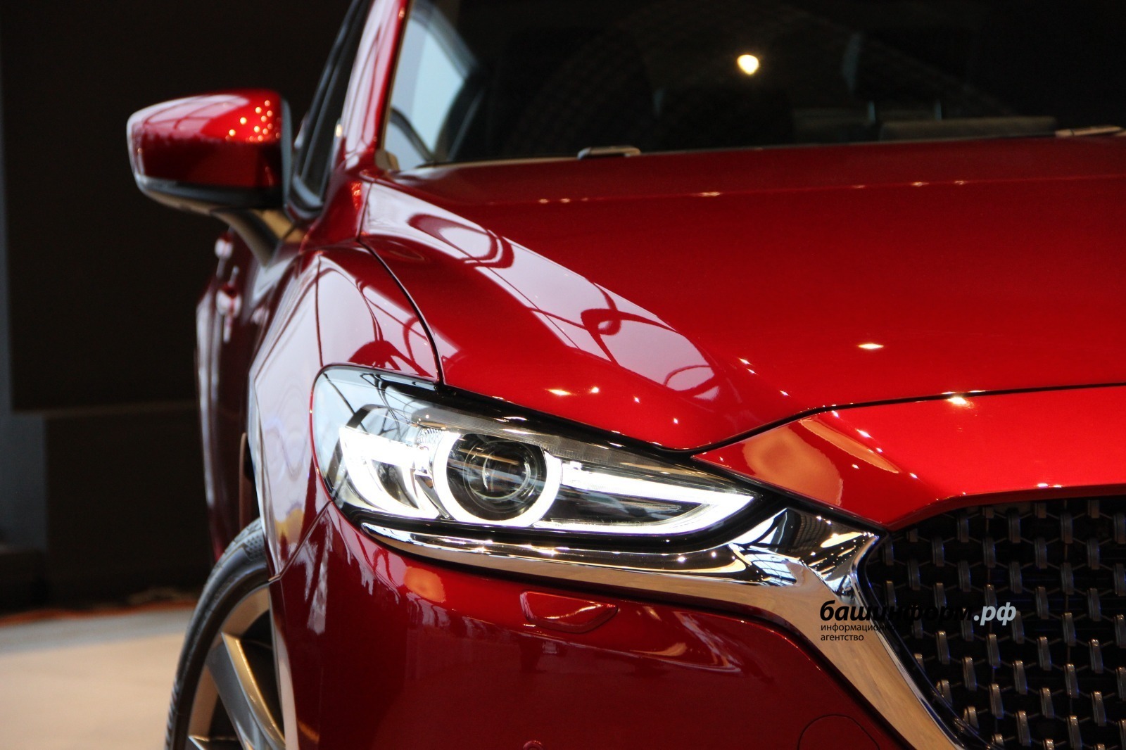 "Көндәш хатын белән ярышып яшибез..."