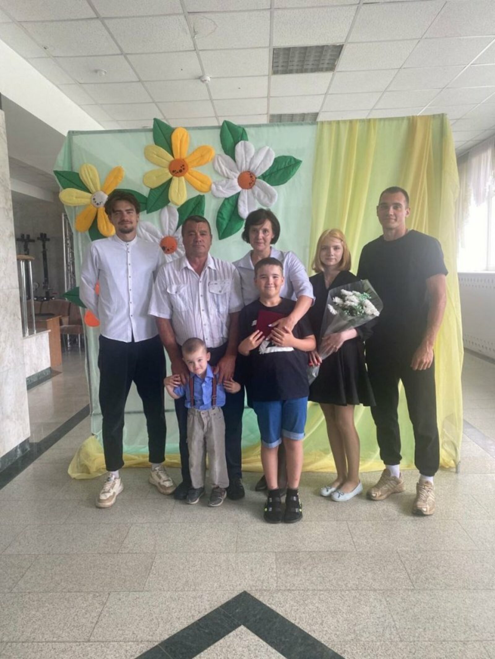 "Әни, мин сине дүртенчегә бала тудыру йортына озатам!"