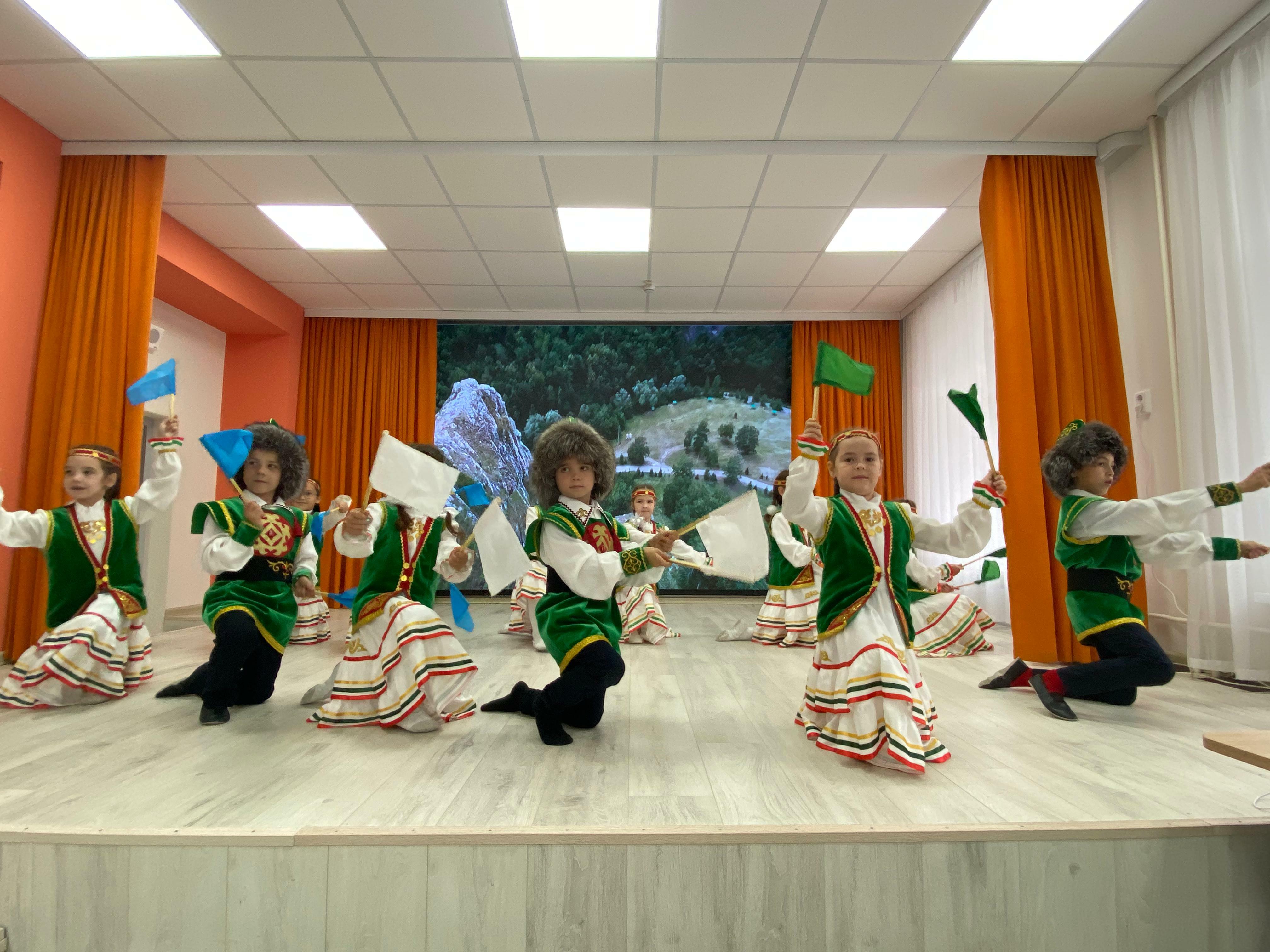 Югары Яркәйдә сәләтле балалар осталыкларын күрсәтте