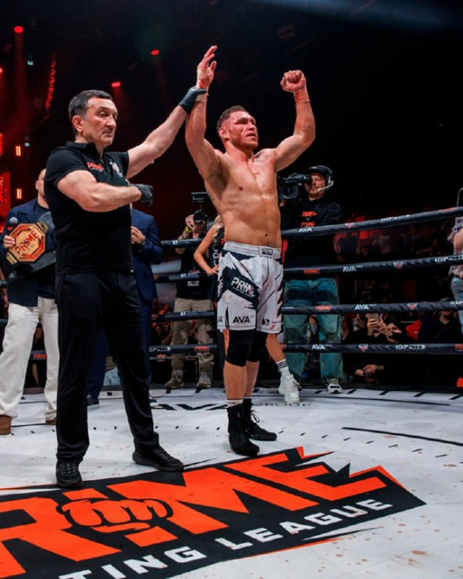 "Хантер"га җиңү теләп калабыз!