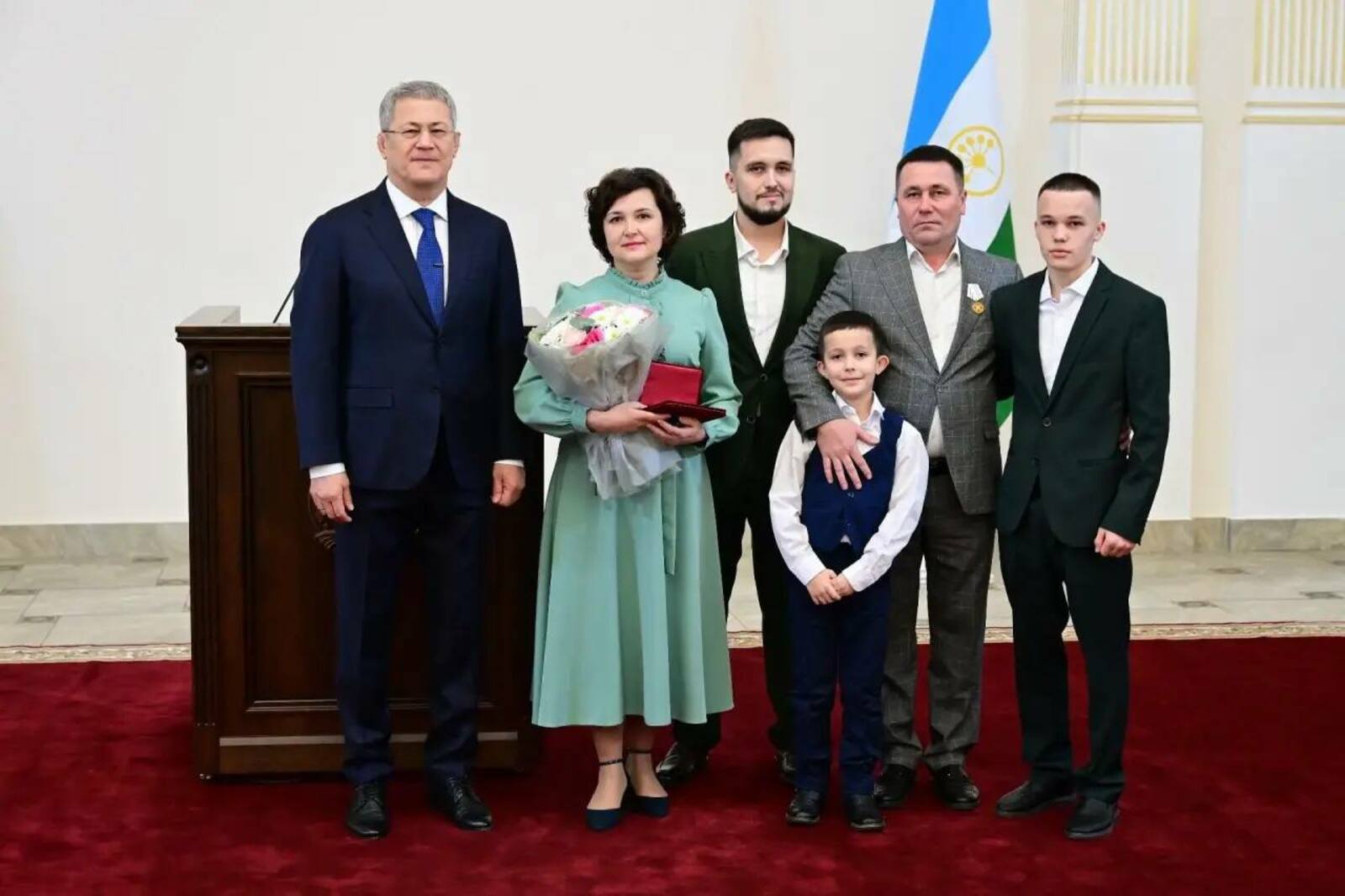 Гаилә һәм демография - беренче урында