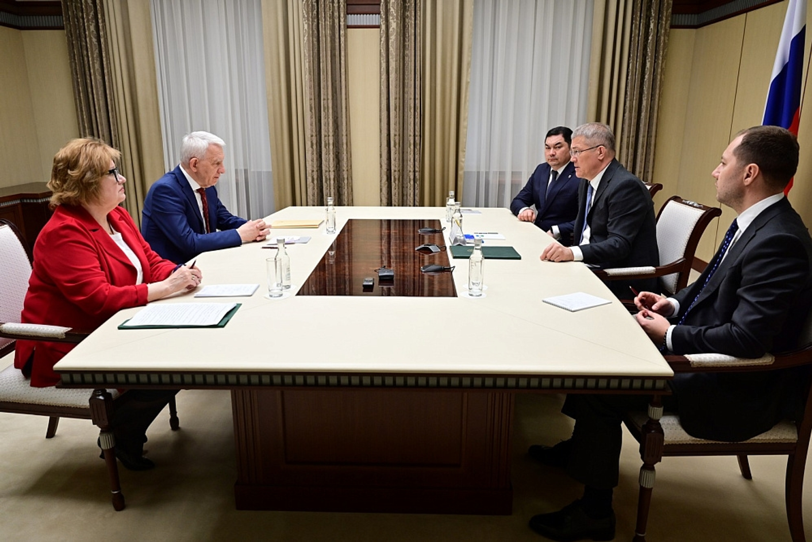 Радий Хәбиров Евгений Шляхто белән очрашты