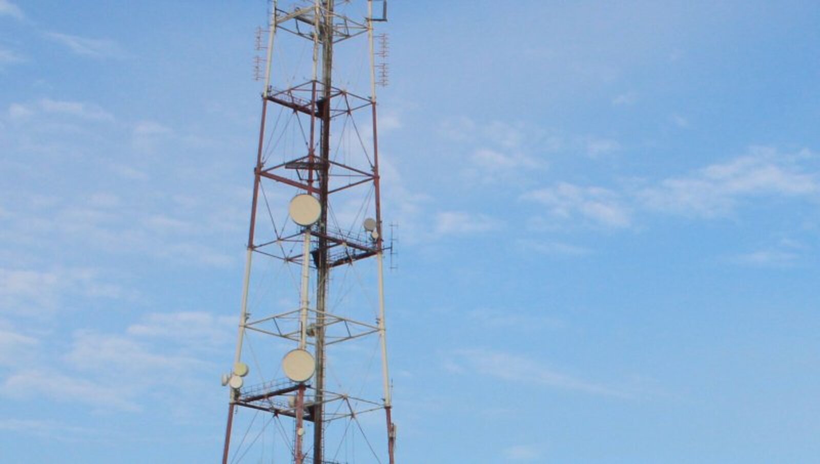 Кырымның Русия белән кушылуы уңаеннан телебашня балкыячак