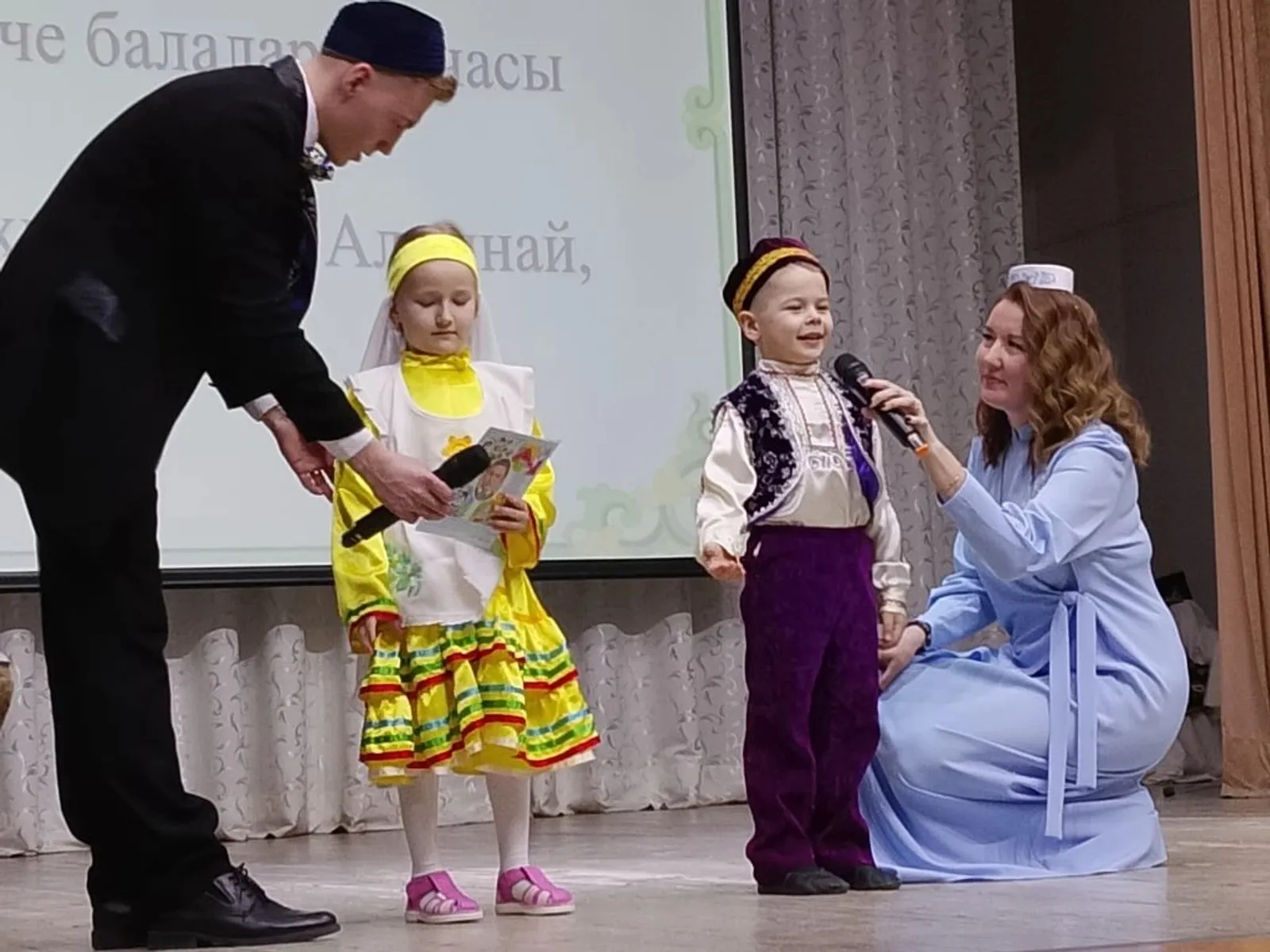 “Милләтем, рәхмәт сиңа, шатлык бүләк иттең миңа!”