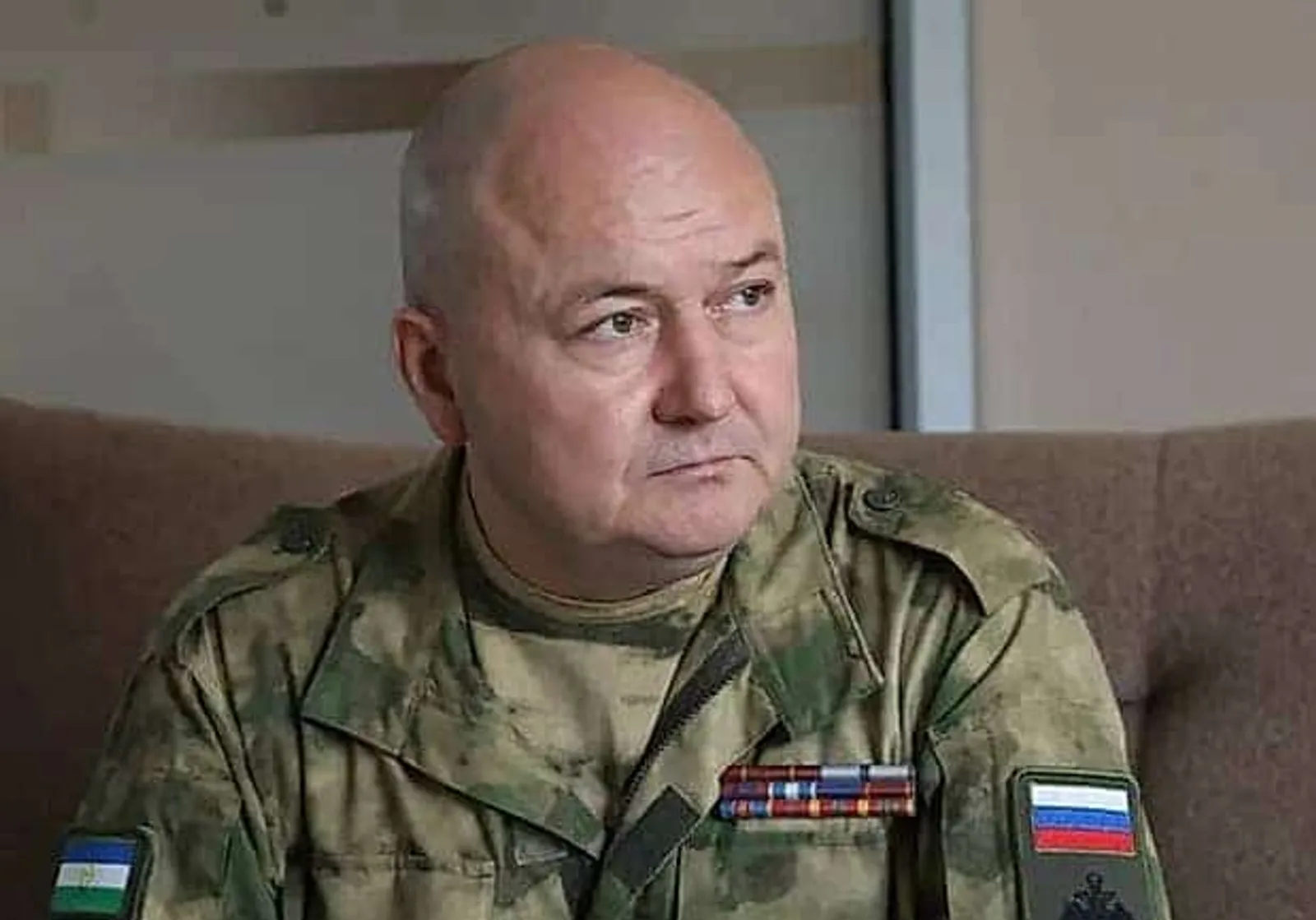 "Егетләр үз теләге белән хезмәт итәргә килә..."