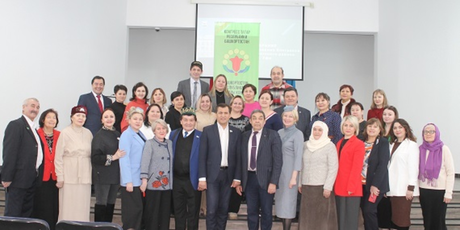 Бердәмлекне ныгытыйк, көчләрне туплыйк!