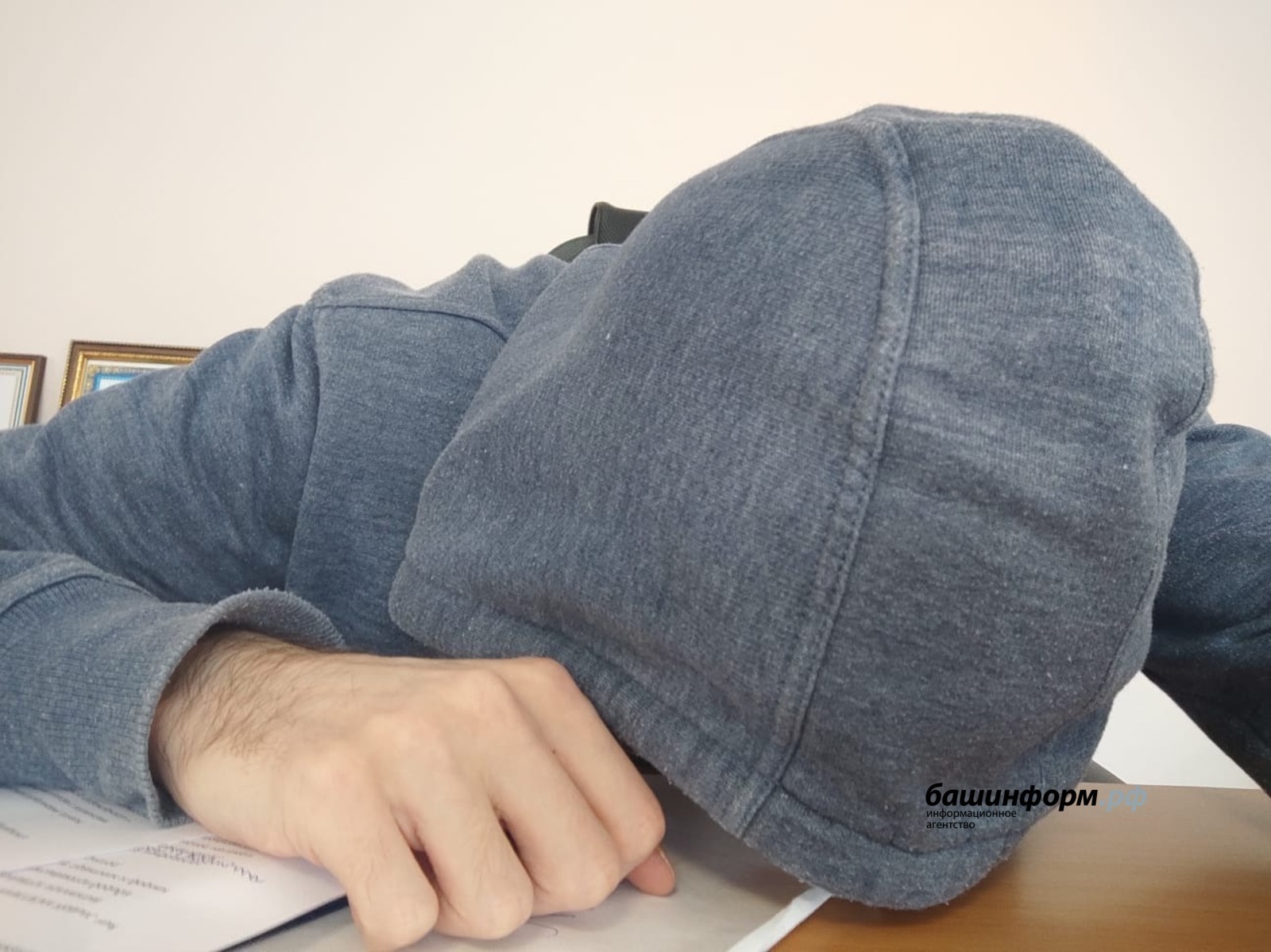 "Хатын-кызның манипуляциясенә түзә алмыйм"