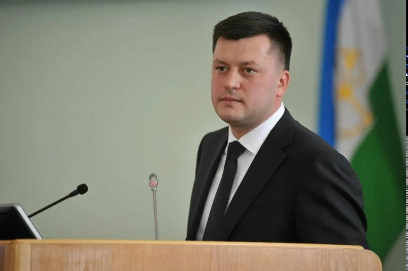 Ратмир Мәүлиев өенә кайткан