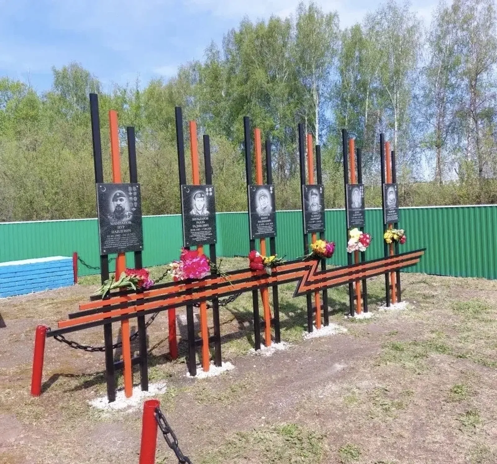 Бүздәк районында батыр якташларын онытмыйлар