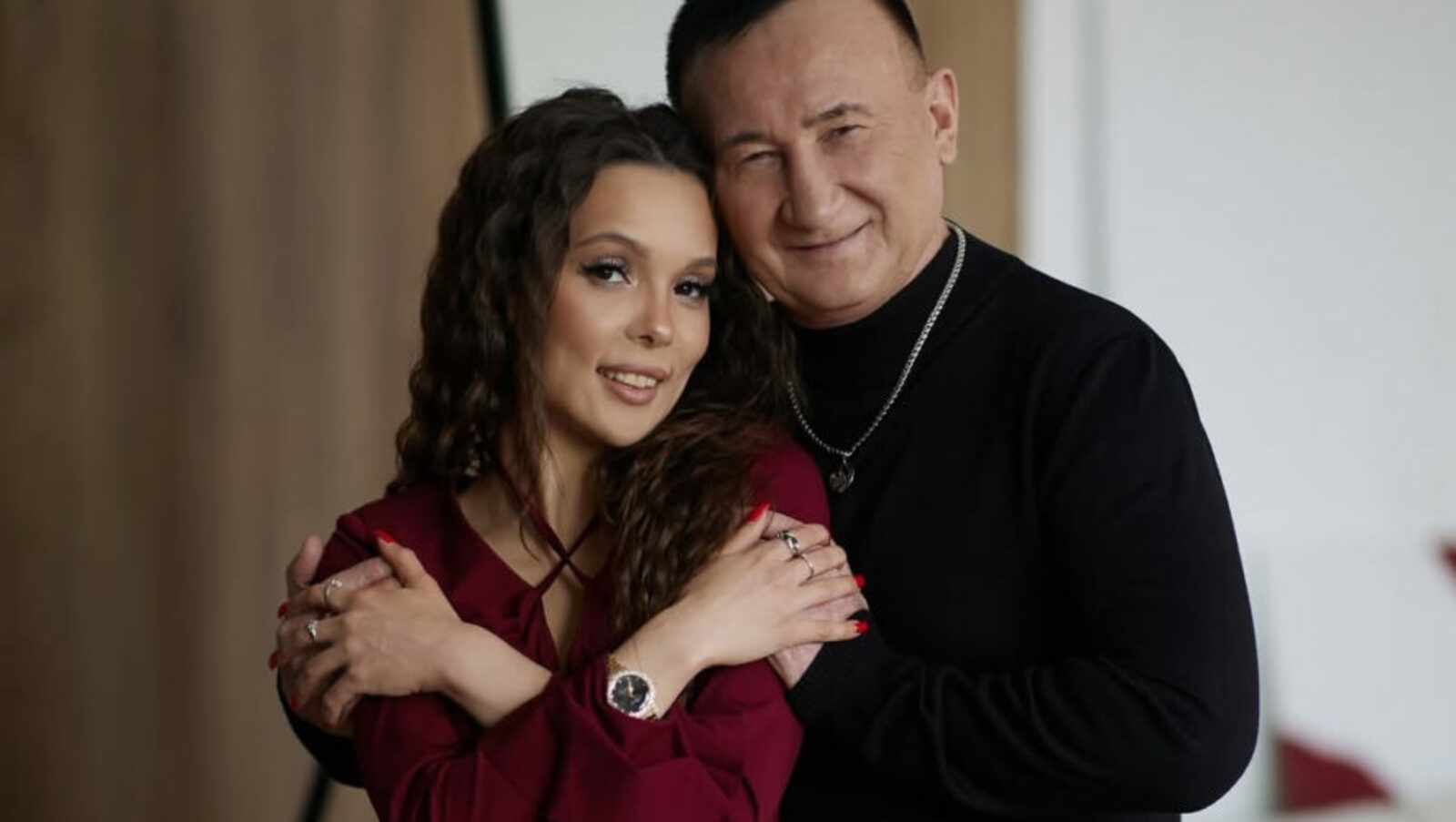 Артистка сүгенергә ярыймы?