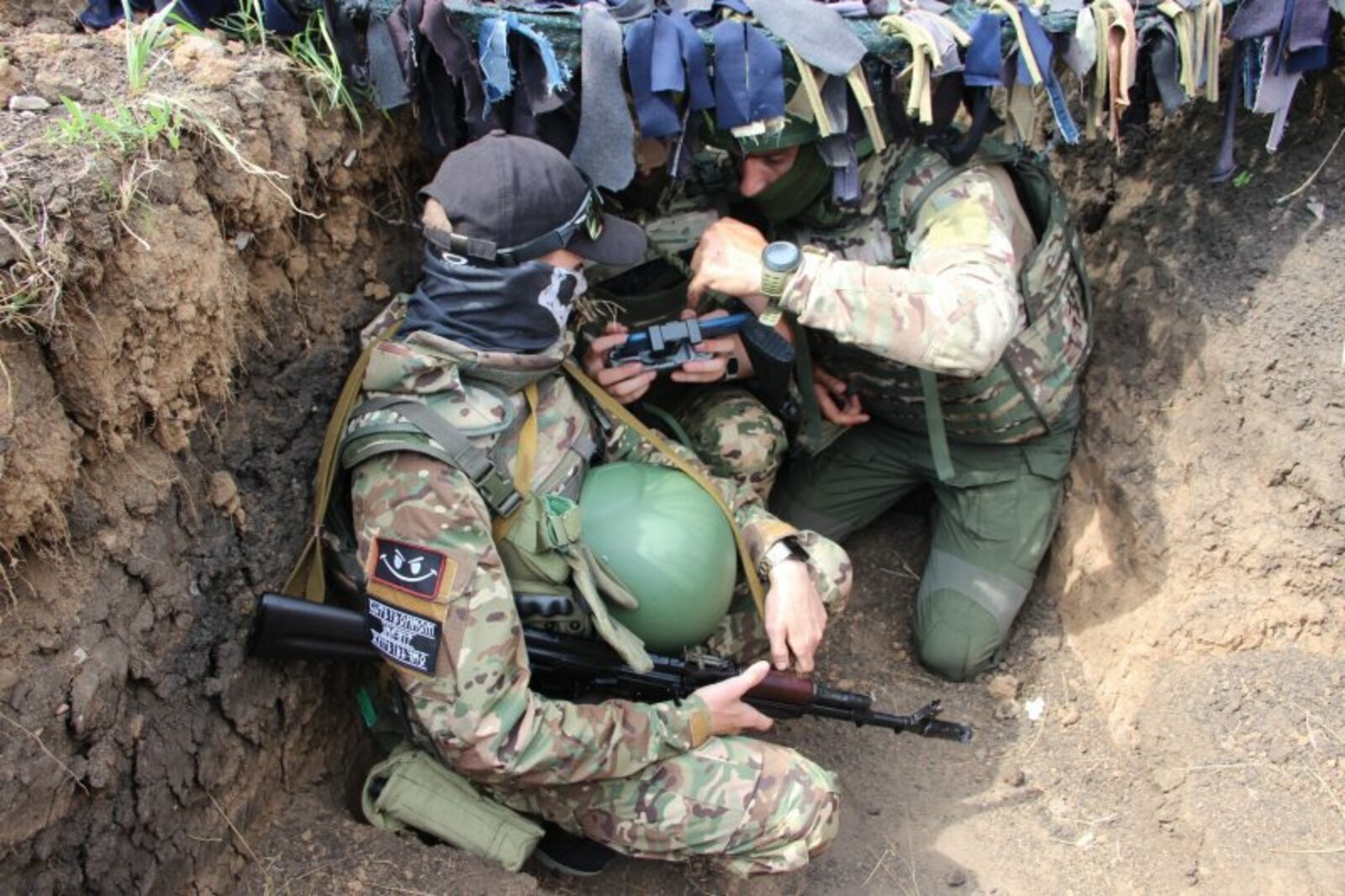 Пилотсыз системалар гаскәрләрендә кемнәр хезмәт итә ала?