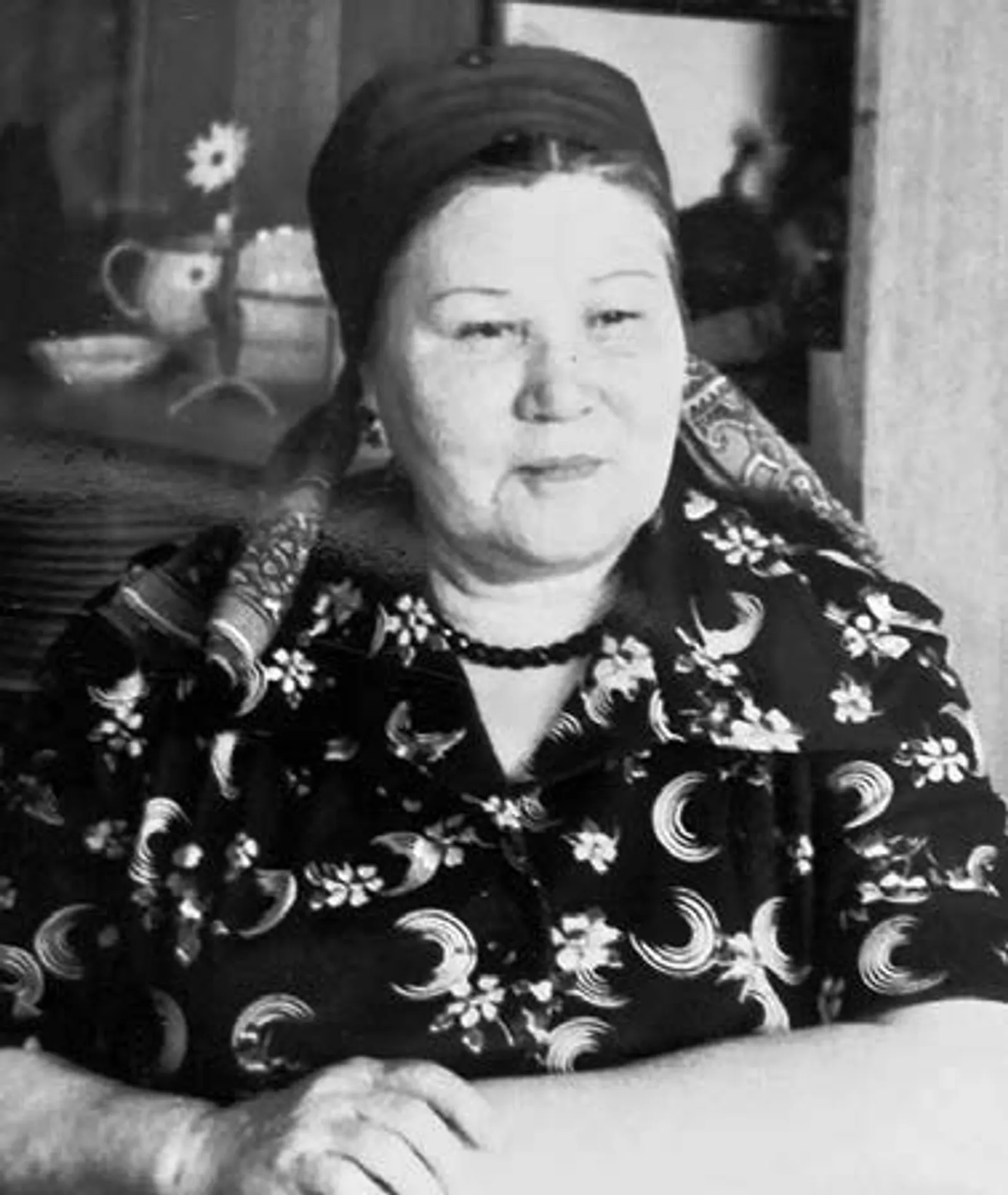 Кәҗә сатып, Брежнев янына барган...