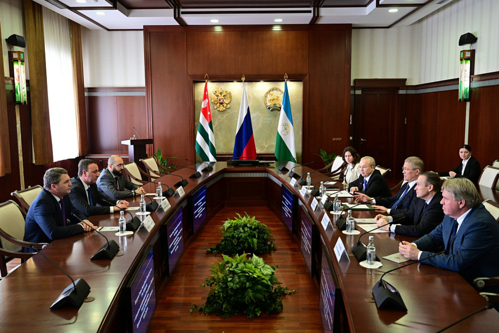 Абхазиягә самолетта очачакбыз