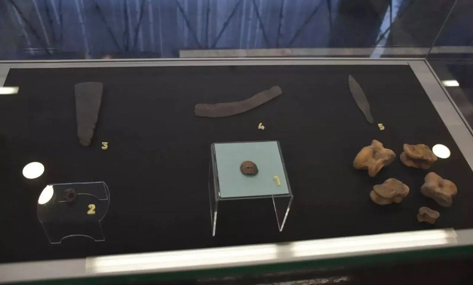 Башкортстанда археологлар 4,5 мең еллык төймә тапкан