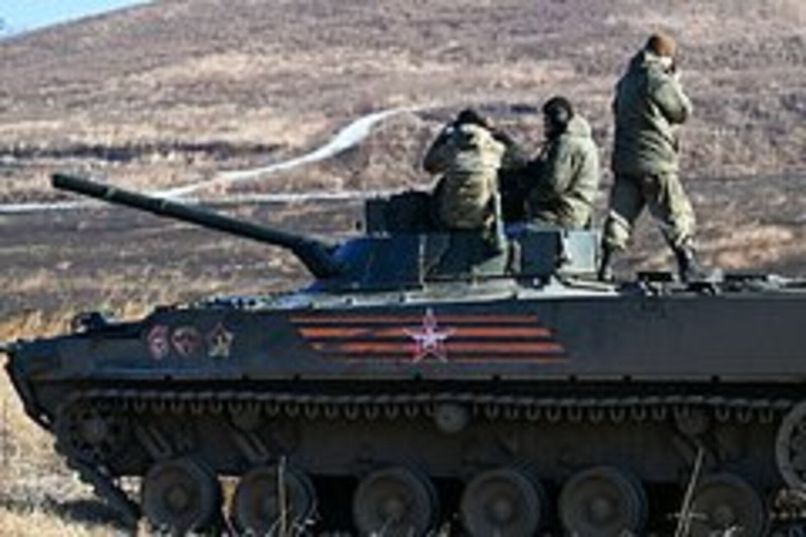 Владимир Путин илебез хәрбиләренең миссиясен изге дип атады