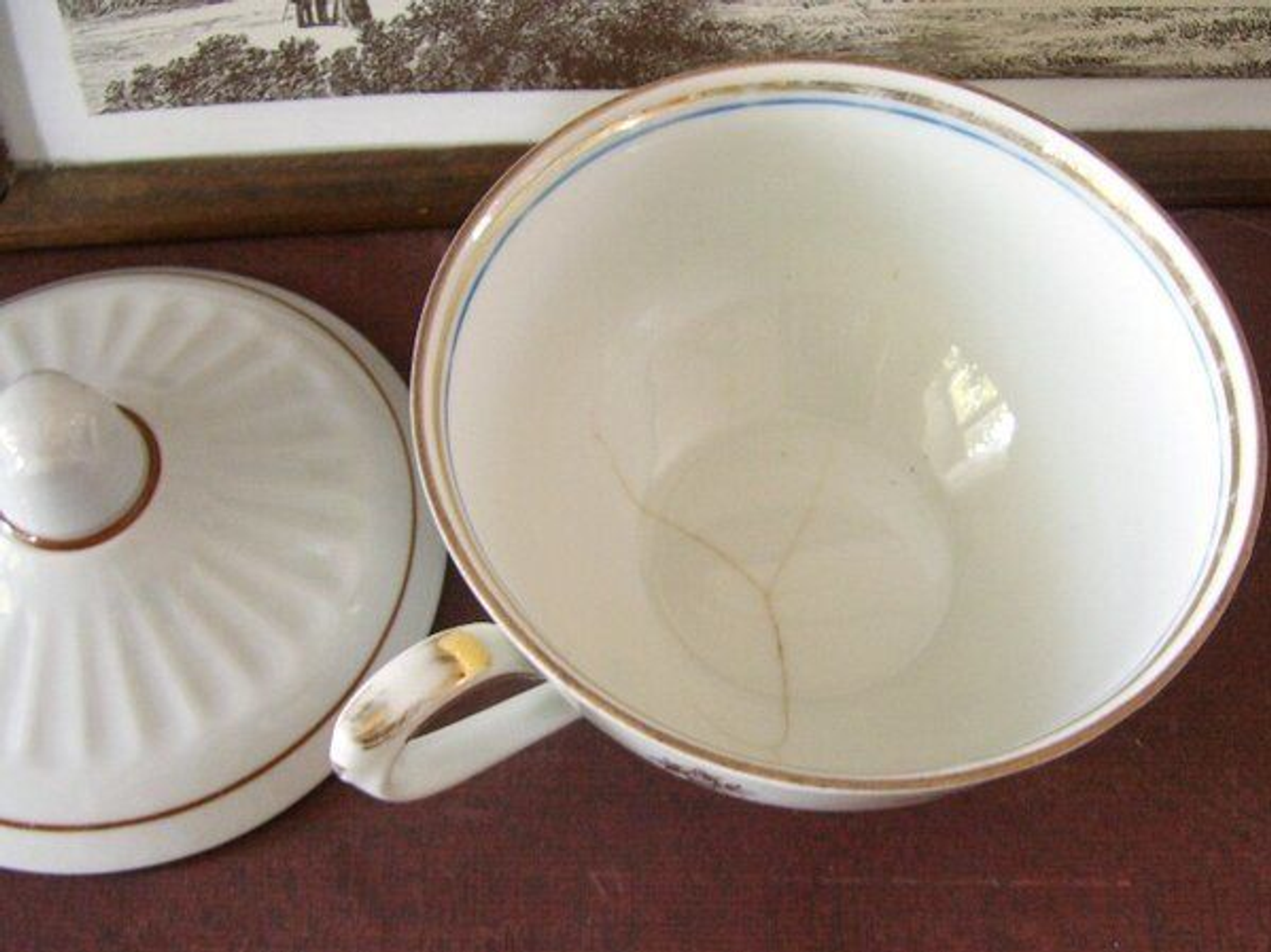 Ни өчен чатнаган савыт-сабаны өйдә тотарга ярамый?