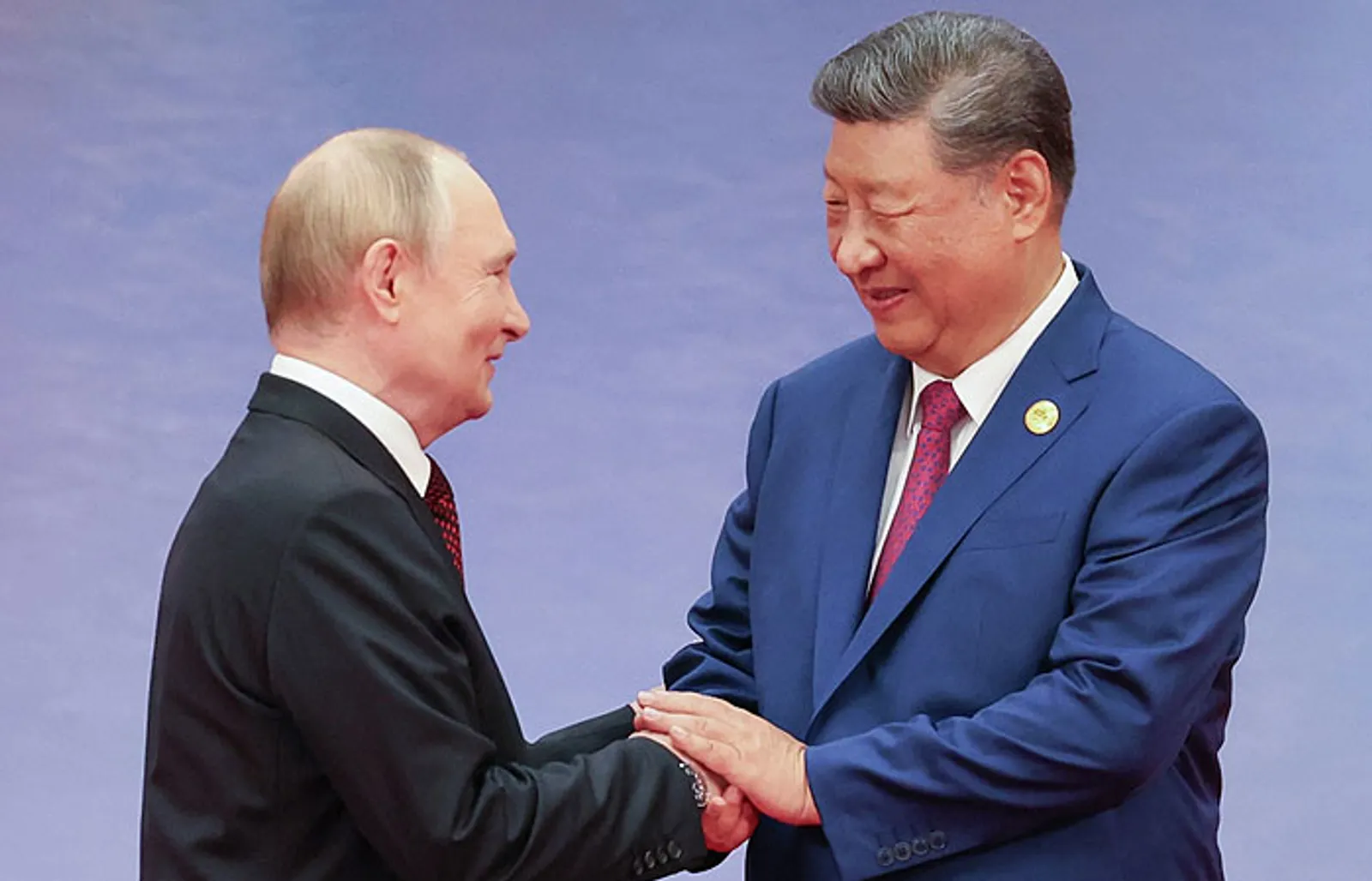 Путин Си Цзиньпинны Русиягә килергә чакырды