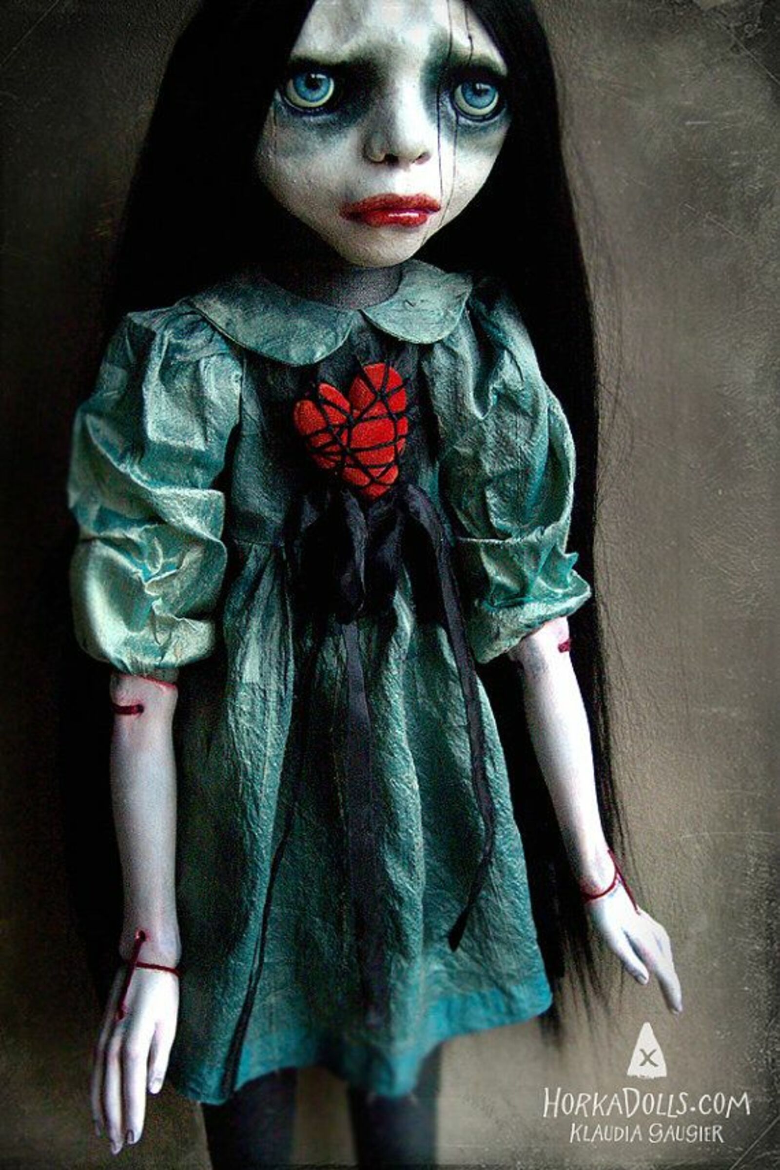 Куркыныч курчаклар утравы