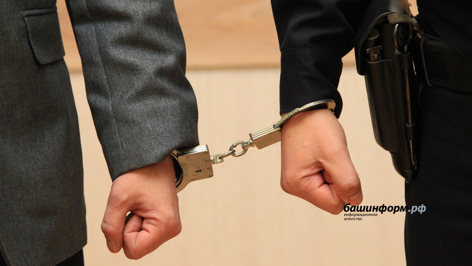 Наркоман руль артында тотылган