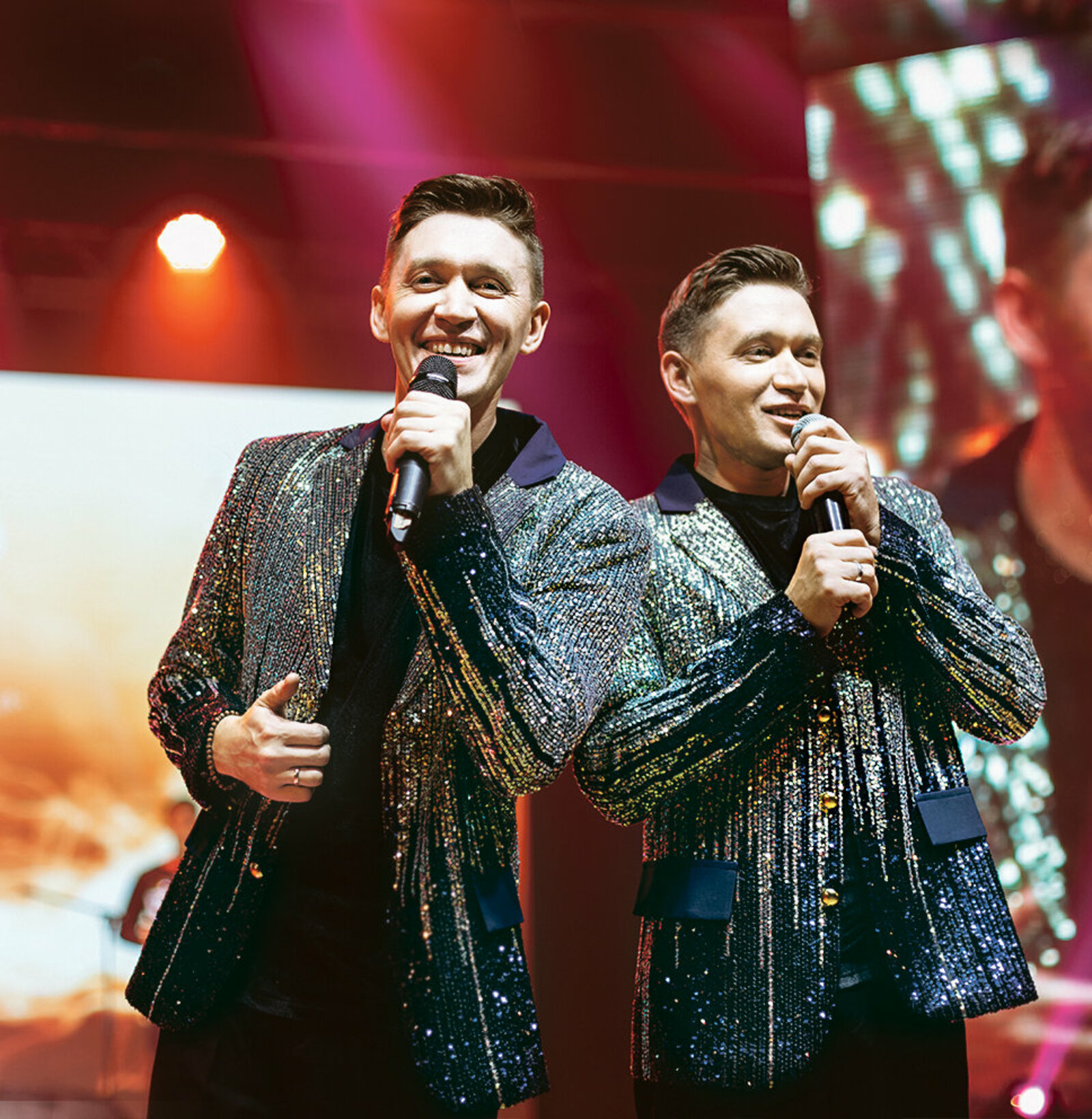 "Вакыт барысын да үз урынына куяр..."